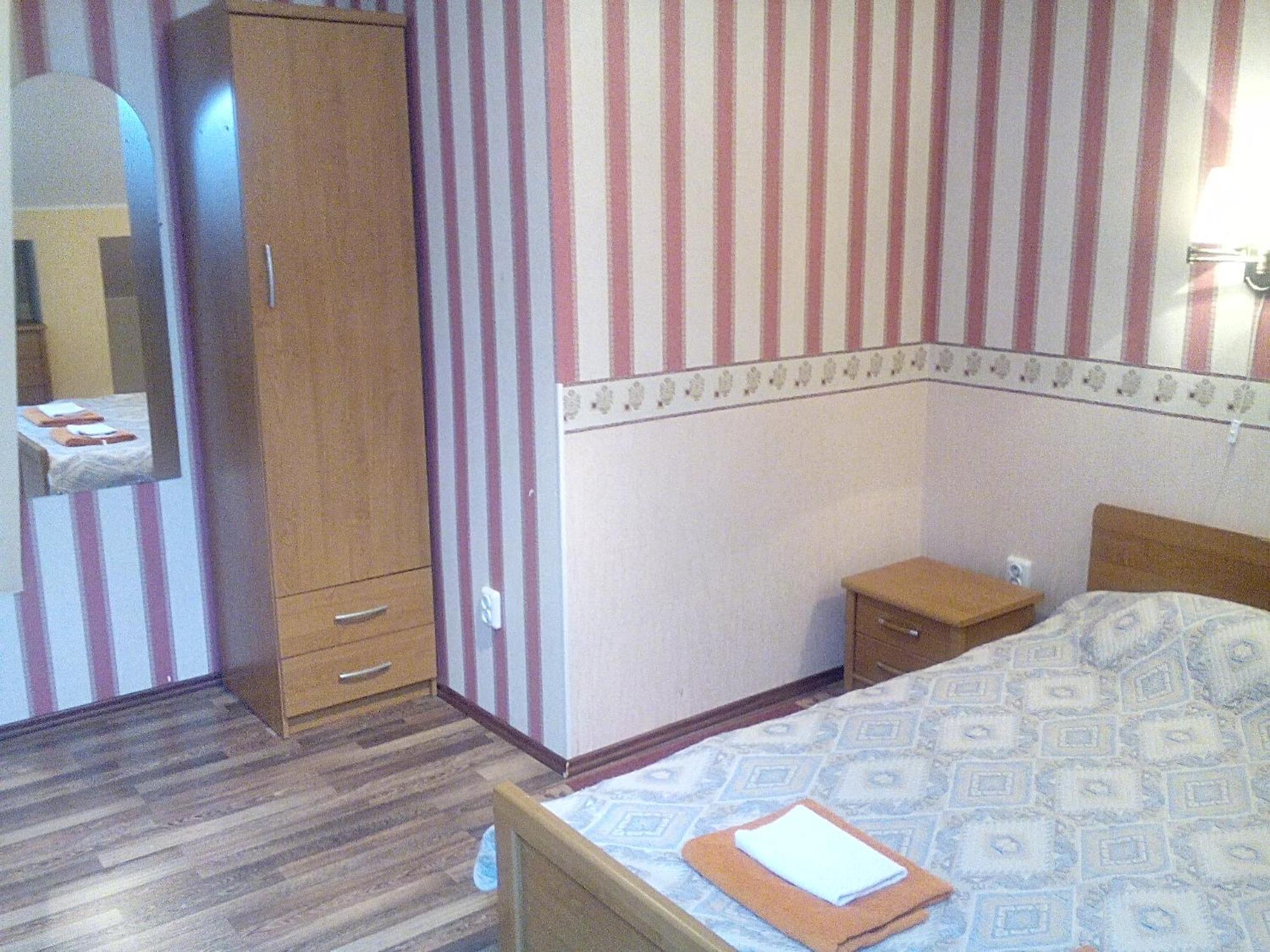 Central Hotel Narva Pokoj fotografie